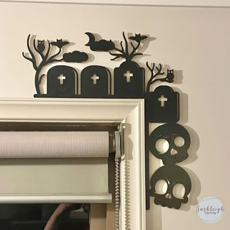 Halloween Door Corner Trim - Graves and Skulls