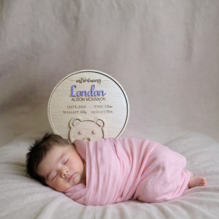 Personalised Baby Announcement Plaque – Wooden Bear Design